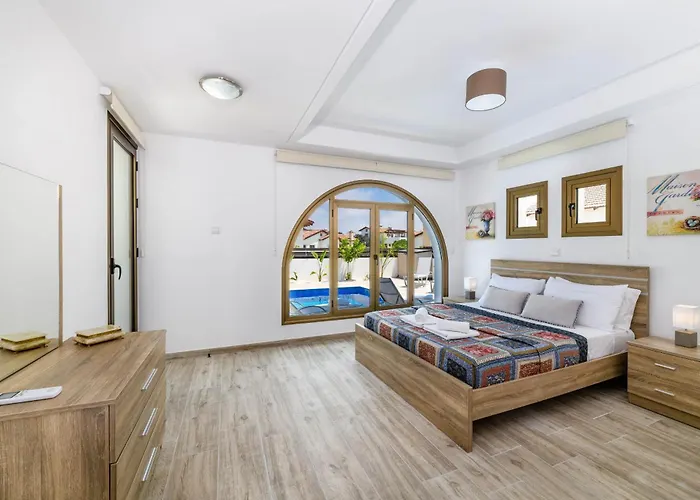 Kymma #5 * Ajia Napa